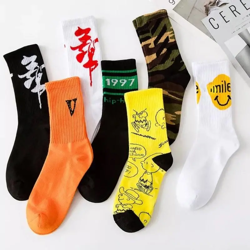 Creative High Quality Fashion Men Hip Hop Cotton Unisex Harajukumen's Happy Socks Funny Skate Socks 1