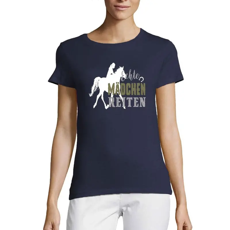 Equestrian Women’s Tee: ‘Echte Mädchen Reiten’ – Short-Sleeve Riding-Inspired Top