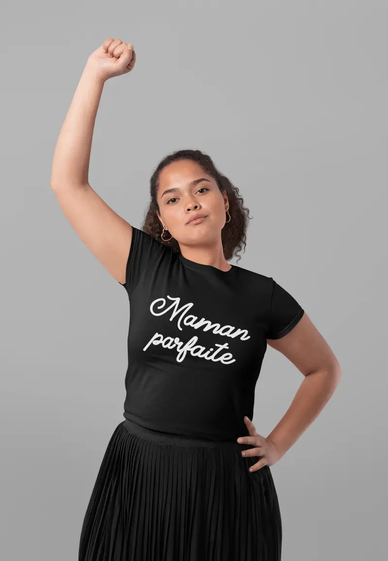 Ultrabasic - Femme Graphique Maman Parfaite Imprimé T-Shirt Deep Black 1