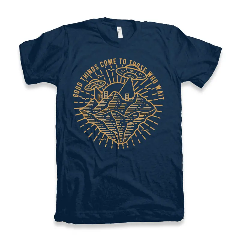 Ultrabasic Men's Alien T-Shirt Good Things Come To Those Who Wait - Funny Shirt 1