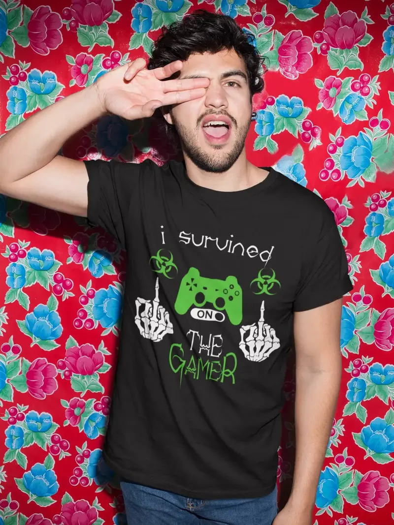 Ultrabasic Men's Gaming T-Shirt I Survived Virus - The Gamer - Funny Humor Shirt 1