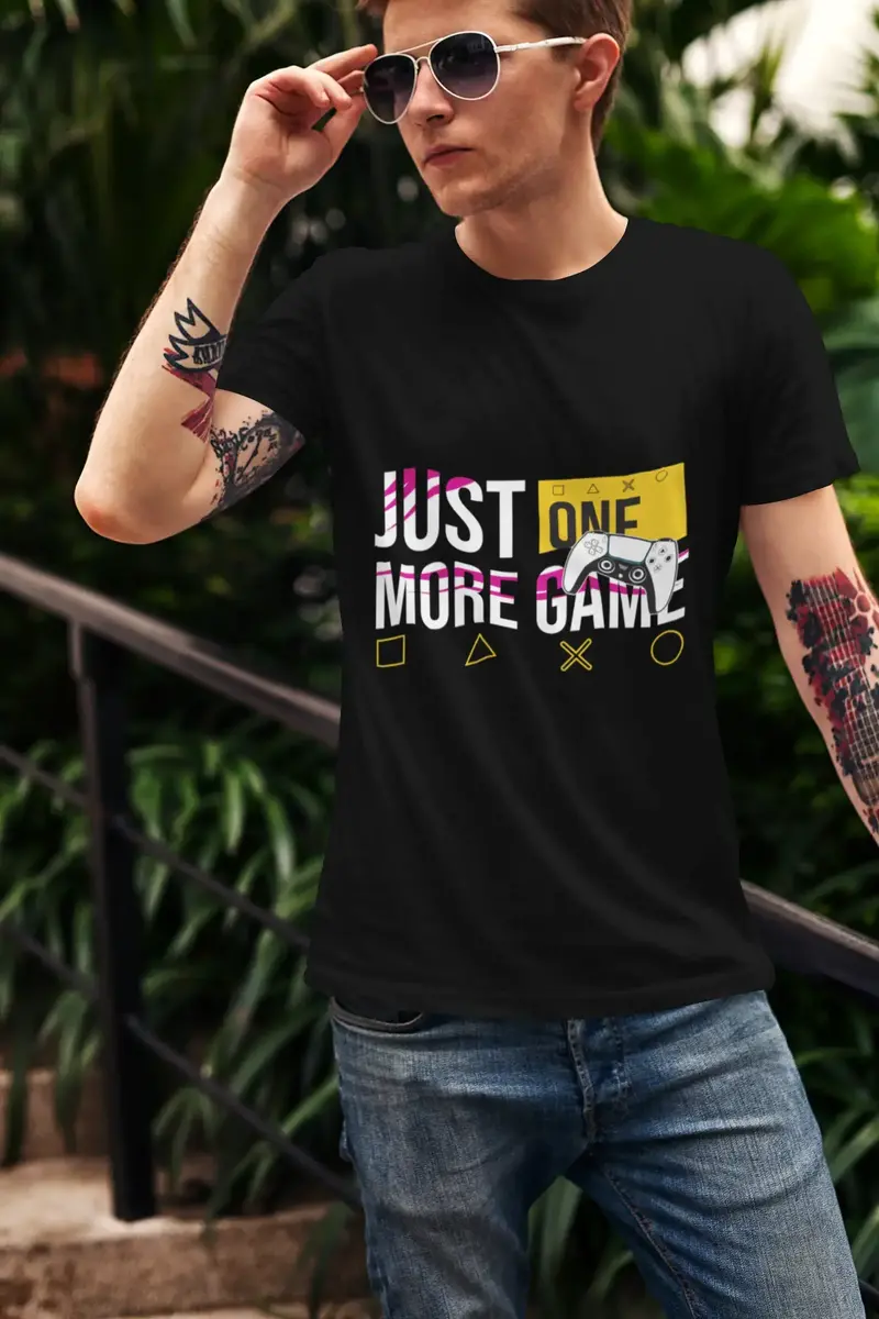 Ultrabasic Men's Gaming T-Shirt Just One More Game - Funny Gamer Tee Shirt 1