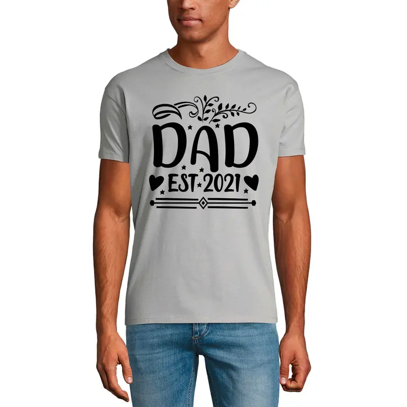 Ultrabasic Men's Graphic T-Shirt Dad Est 2021 - Gift For Father's Day 1