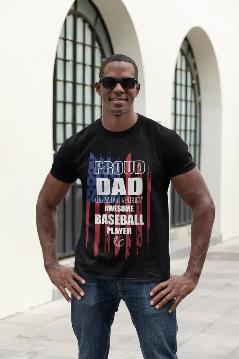 Ultrabasic Men's Graphic T-Shirt Proud Dad Of Freakin' Awesome Baseball Player 1