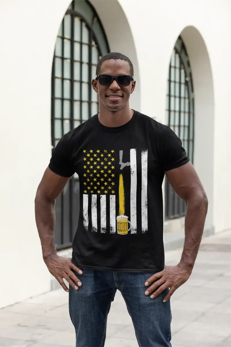 Ultrabasic Men's T-Shirt Beer America Flag - Patriotic Beer Lover Drinking Tee Shirt 1