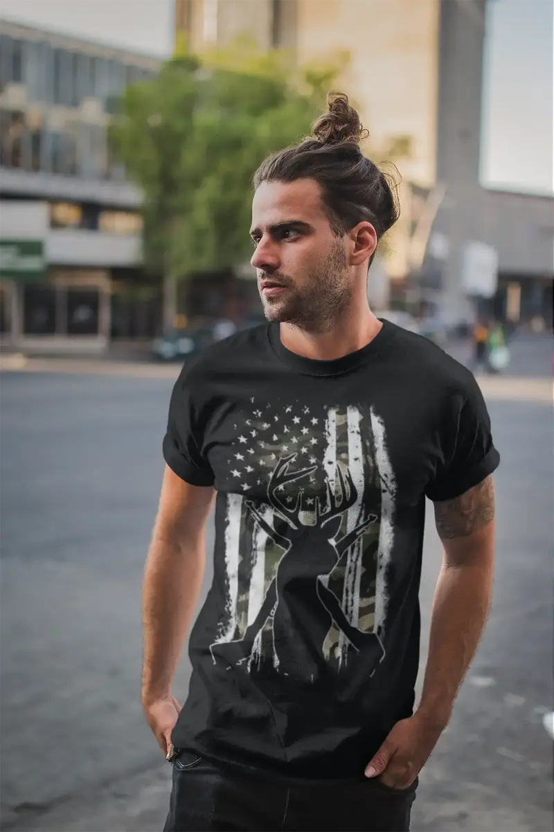 Ultrabasic Men's T-Shirt Deer Us Flag Hunting - Hunter Tee Shirt 1