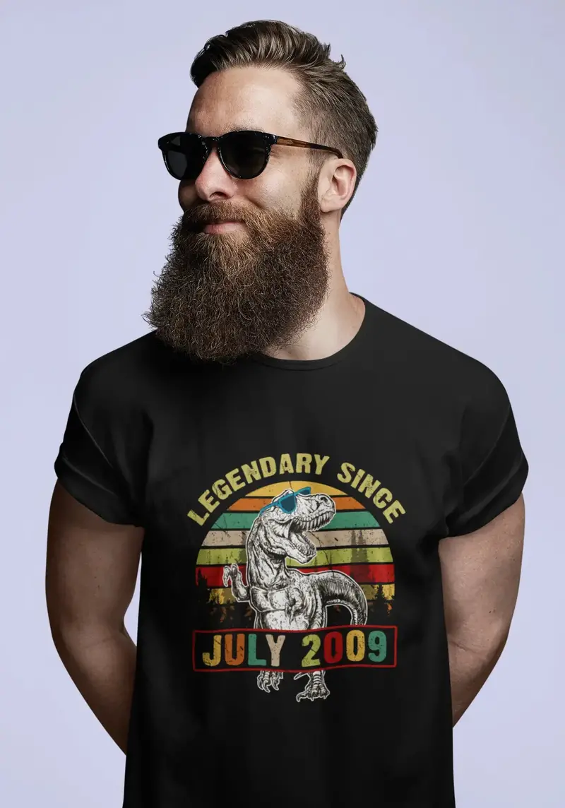Ultrabasic Men's T-Shirt Legendary Since July 2009 - Vintage 12Th Birthday Gift Tee Shirt 1