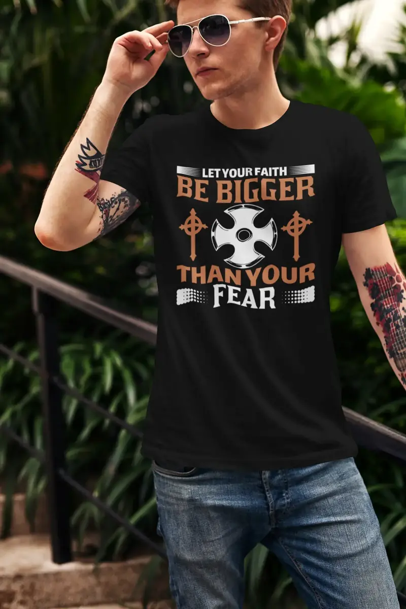 Ultrabasic Men's T-Shirt Let Your Faith Be Bigger Than Fear - Christian Shirt 1
