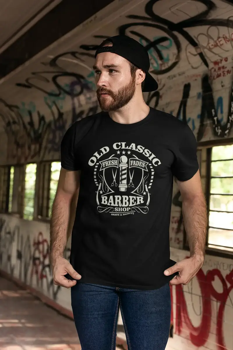 Ultrabasic Men's T-Shirt Old Classic Barbershop - Vintage Tee Shirt For Barber 1