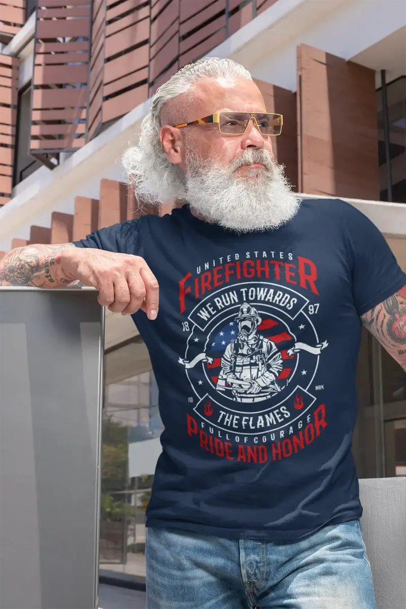 Ultrabasic Men's T-Shirt Us Firefighter - We Run Towards The Flames 1897 - American Flag 1