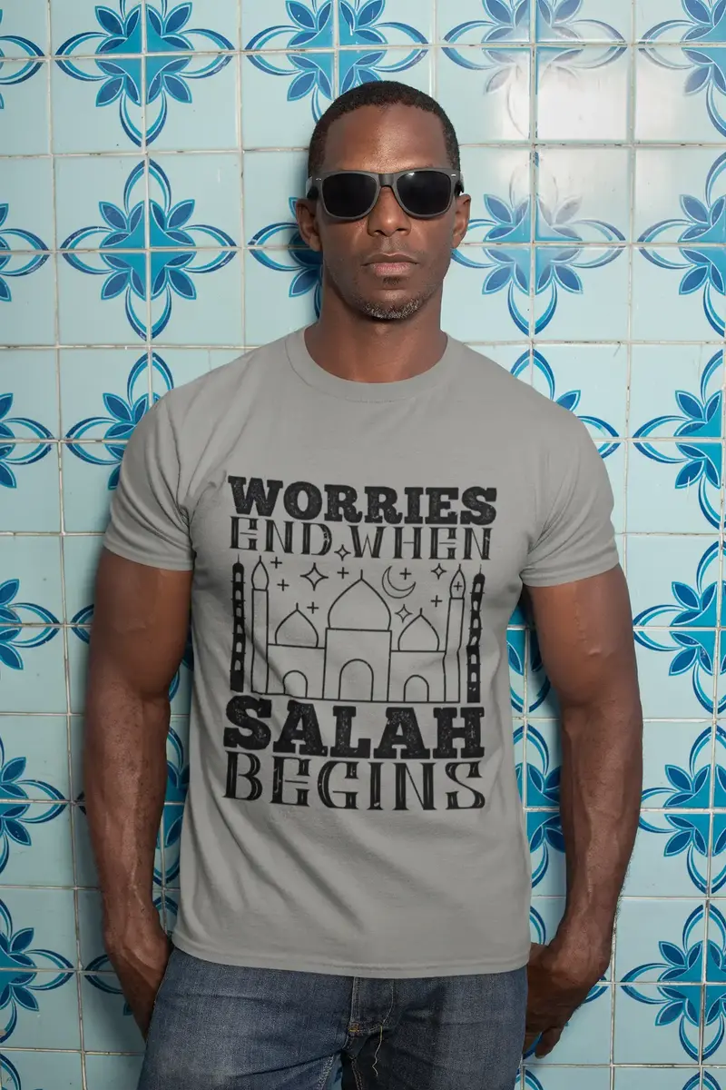 Ultrabasic Men's T-Shirt Worries End When Salah Begins - Religious Quote 1