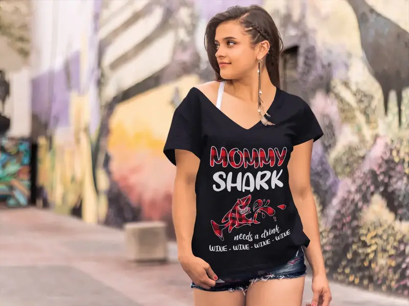 Ultrabasic Women's T-Shirt Mommy Shark Needs A Drink Wine - Funny Tee Shirt 1