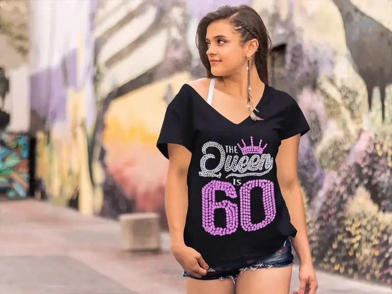 Ultrabasic Women's T-Shirt The Queen Is 60 - 60Th Birthday Shirt Gift For Ladies 1