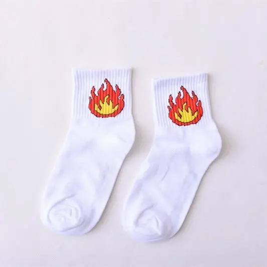 Women Daily Socks Harajuku Korea Japanese Cotton Kitten Flame Ulzzang Socks Men Chinese Cactus Gun Shark Alien Christmas Socks 13