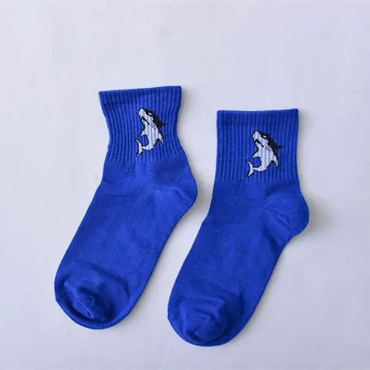 Women Daily Socks Harajuku Korea Japanese Cotton Kitten Flame Ulzzang Socks Men Chinese Cactus Gun Shark Alien Christmas Socks 16