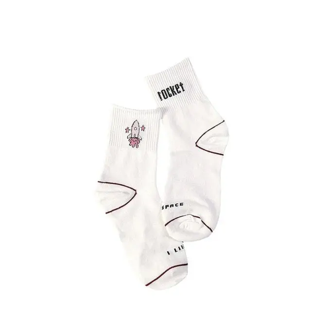 Women Daily Socks Harajuku Korea Japanese Cotton Kitten Flame Ulzzang Socks Men Chinese Cactus Gun Shark Alien Christmas Socks 18