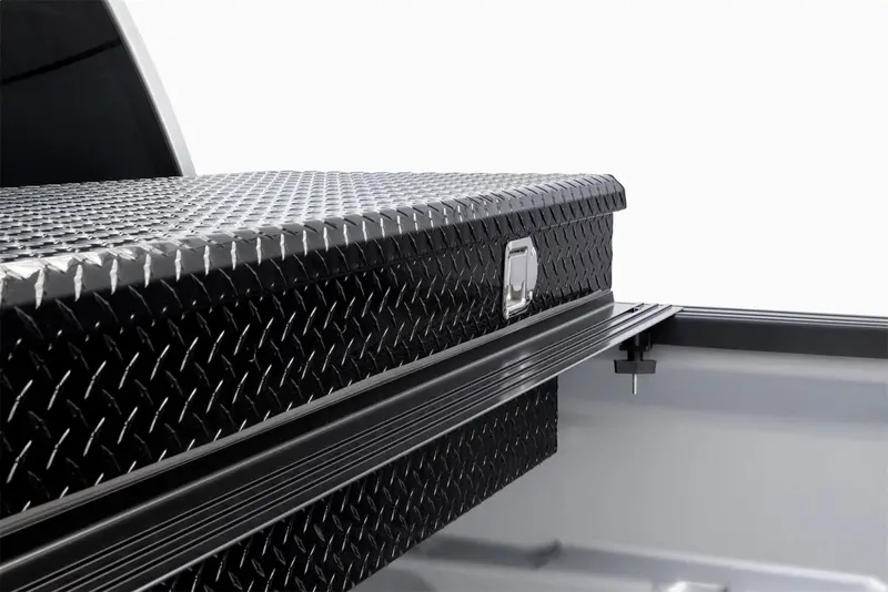 Extang 93450 Trifecta Toolbox 2.0-14-18 (19 Legacy/Limited) Silv/Sierra 1500/15-19 Hd 6Ft.6In 1