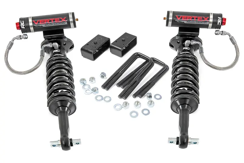 Rough Country 2.5-Inch Leveling Kit With Vertex Struts For 2007–2018 Gm 1500 Pickups 1